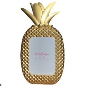 Lilly Pulitzer pineapple frame new in box